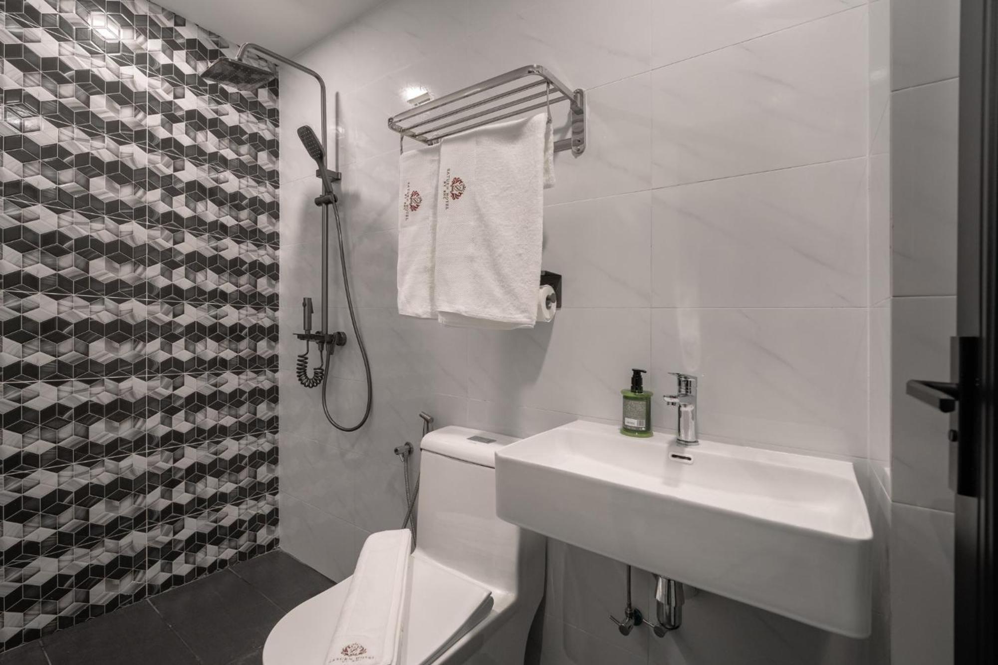Saturn Hotel George Town  Kültér fotó